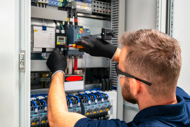 Best Emergency Electrician Near Me  in Woodsi East, DE
