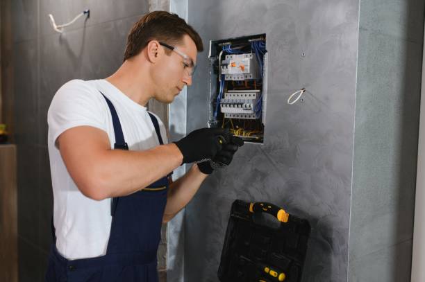 Best Affordable Emergency Electrician  in Woodsi East, DE